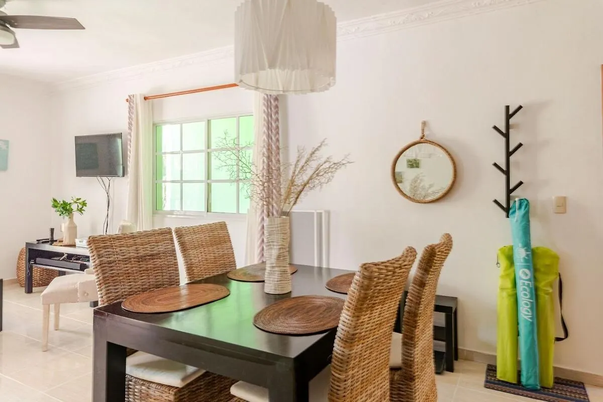 Spacious 2 Bedroom Condo With Pool Close To Beach 蓬塔卡纳 公寓