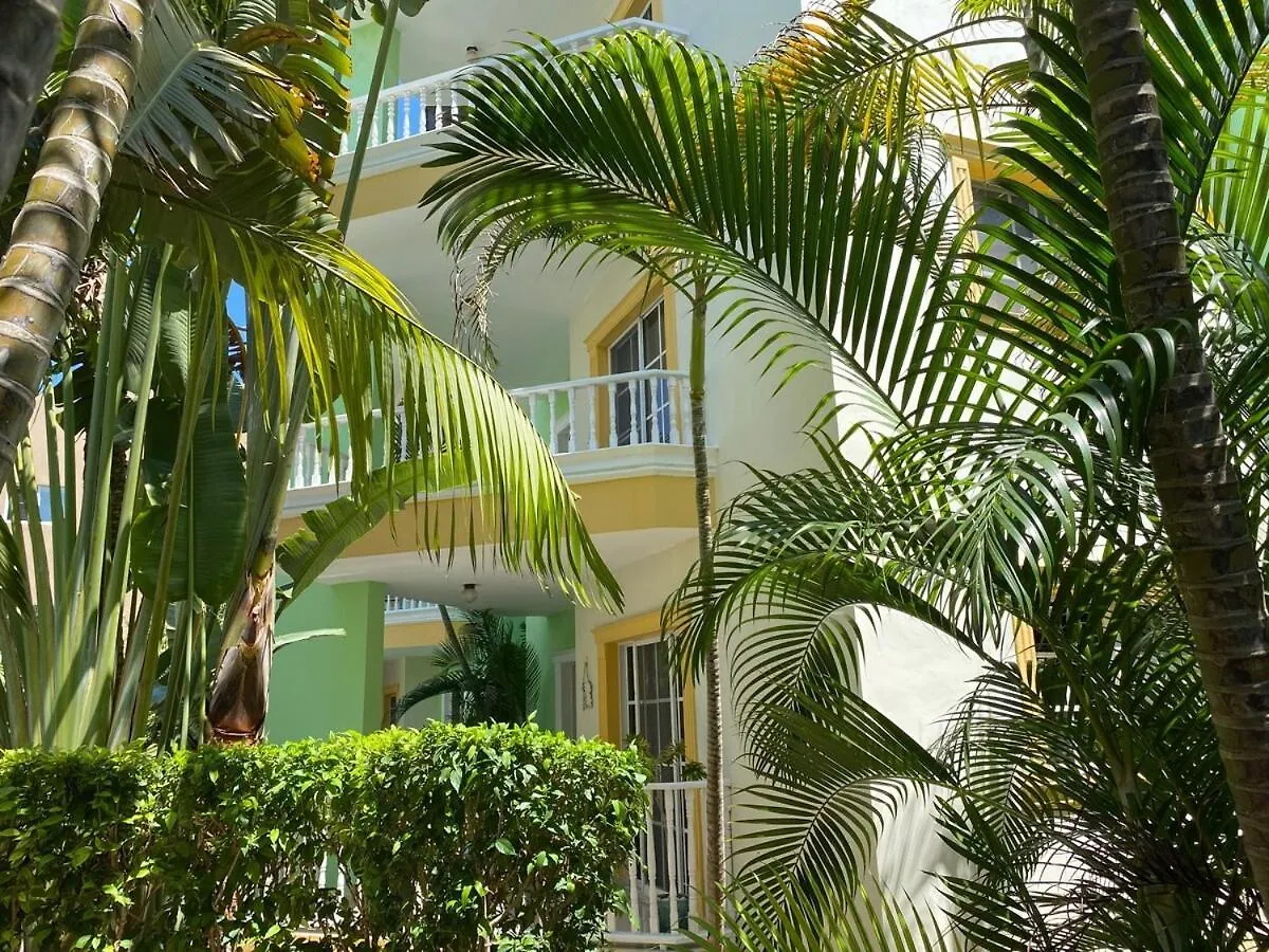 Spacious 2 Bedroom Condo With Pool Close To Beach 蓬塔卡纳