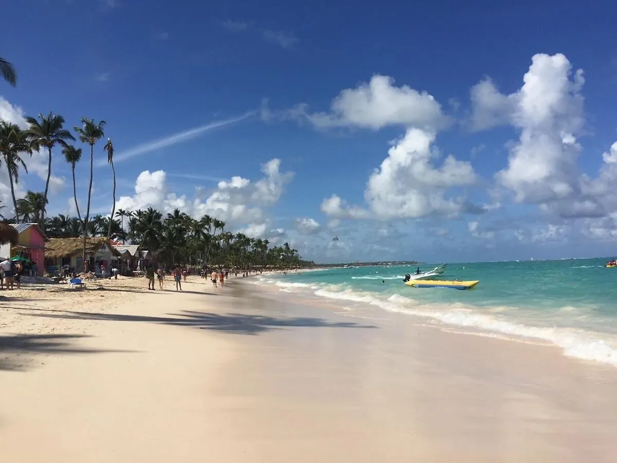 Spacious 2 Bedroom Condo With Pool Close To Beach Punta Cana 0*,  Dominicaanse Republiek